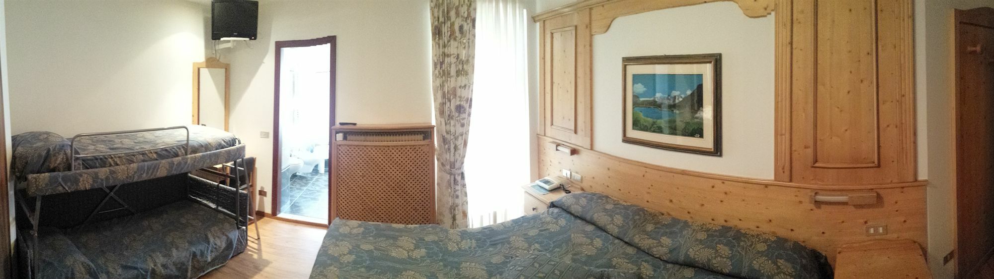 Hotel Corona 핀졸로 외부 사진